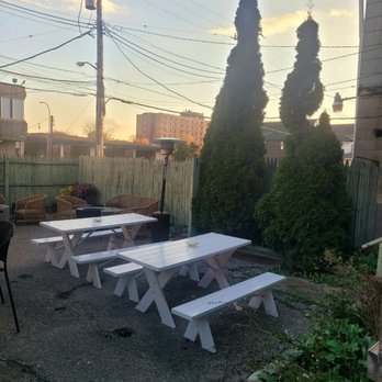 The Black Salt - Cocktail Bars Near Me - Hamtramck, Michigan