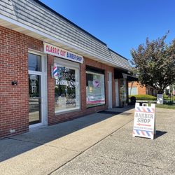 Classic Cut Barbershop - Entrance photo