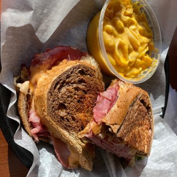 Cafe des Amis - Rueben and mac and cheese - Breakfast & Brunch Near Me - Sewickley, Pennsylvania Cafe des Amis - Rueben and mac and cheese - Breakfast & Brunch Near Me - Sewickley, Pennsylvania