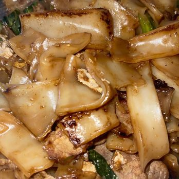 Johnny Wokker - Pad See Ew with beef - Asian Fusion Near Me - Stockton, California Johnny Wokker - Pad See Ew with beef - Asian Fusion Near Me - Stockton, California