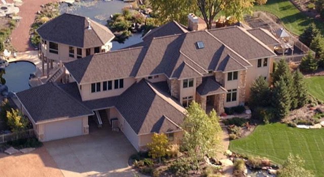 Slide of Soto’s Roofing and Supply