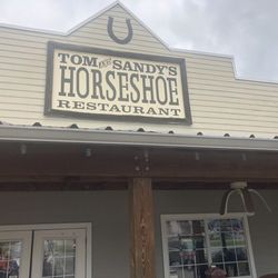 Tom & Sandy's Horseshoe Restaurant