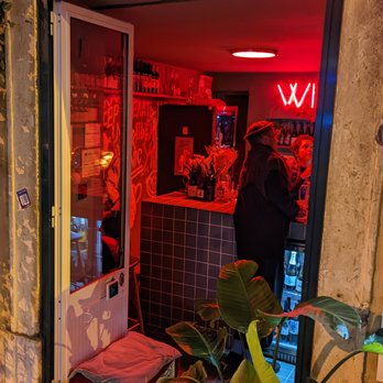 HOLY WINE - Looking in the door. SO CUTE. - Wine Bars Near Me - Lisbon, 11 HOLY WINE - Looking in the door. SO CUTE. - Wine Bars Near Me - Lisbon, 11
