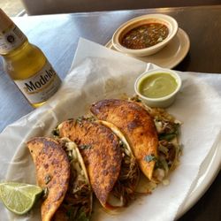 El Nopalito Mexican Restuarant - Quesabirrias