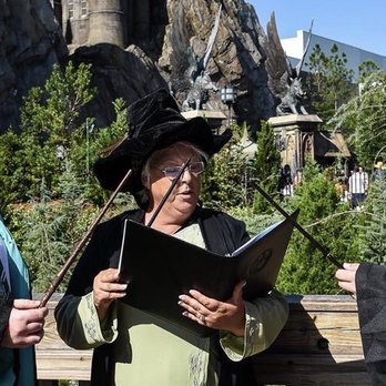 I Marry Couples - Wedding at the Harry Potter world, Orlando - Officiants Near Me I Marry Couples - Wedding at the Harry Potter world, Orlando - Officiants Near Me