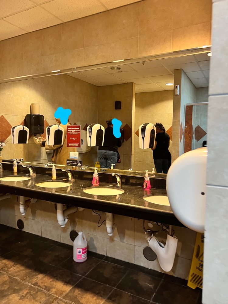 MOVIE TAVERN AURORA Updated August 2024 175 Photos & 493 Reviews