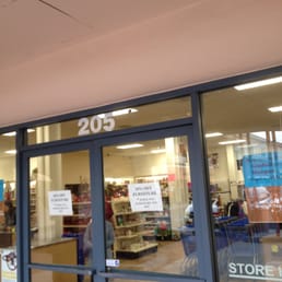 Storefront/address Storefront/address