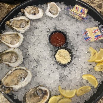 Le Bayou Restaurant & Oyster Bar - Raw oysters - Cajun/Creole Near Me - New Orleans, Louisiana Le Bayou Restaurant & Oyster Bar - Raw oysters - Cajun/Creole Near Me - New Orleans, Louisiana