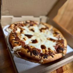 Long Beach Tavern - Cheese pizza