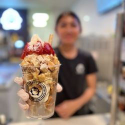 Boba Bar and Desserts - Lily presenting her creation