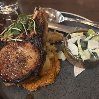 Flyover - Pork chop - Cocktail Bars Near Me - Columbia, Missouri