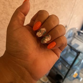 2Q Nail Spa + Eyelashes - Nail Salons Near Me - Montclair, California