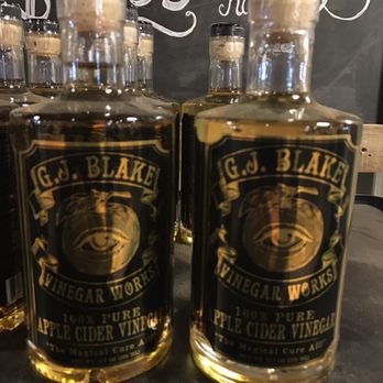 Blake's Orchard & Cider Mill - Apple cider vinegar for sale - Fruits & Veggies Near Me - Armada, Michigan Blake's Orchard & Cider Mill - Apple cider vinegar for sale - Fruits & Veggies Near Me - Armada, Michigan