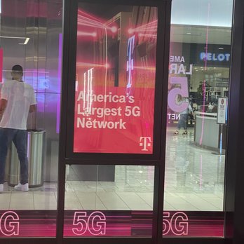 T-Mobile Experience Store - Mobile Phones Near Me - Boca Raton, Florida T-Mobile Experience Store - Mobile Phones Near Me - Boca Raton, Florida