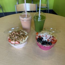 Açaí bowls Açaí bowls