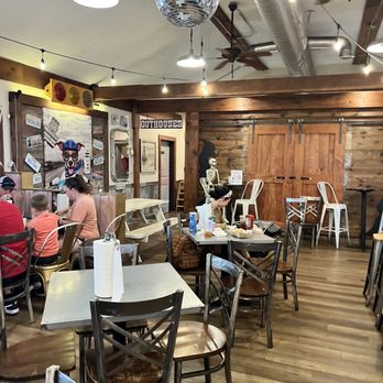 Every-Bellies - Food Trucks Near Me - Tomball, Texas Every-Bellies - Food Trucks Near Me - Tomball, Texas