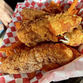 Norris Family Kitchen - Chicken Tenders and sweet potato fries - Burgers Near Me - Crescent City, California