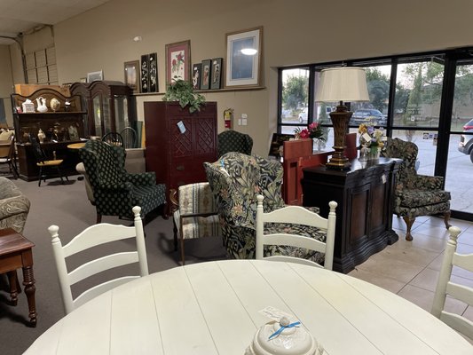DESIGN FURNITURE CONSIGNMENT - Updated May 2024 - 19 Photos & 12