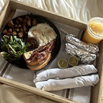 The Carpenter Hotel - Hotels Near Me - Austin, Texas