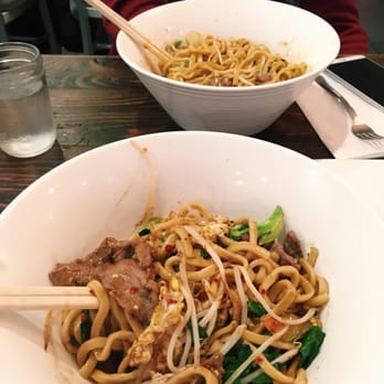 Toss Noodle Bar - Hokkien noodles with Thai spicy sauce and beef - Asian Fusion Near Me - Berkeley, California Toss Noodle Bar - Hokkien noodles with Thai spicy sauce and beef - Asian Fusion Near Me - Berkeley, California