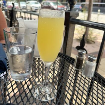 Half & Half - Mimosa - Breakfast & Brunch Near Me - St. Louis, Missouri