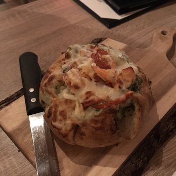 The Front Porch Piano Bar & Restaurant - Lobster artichoke dip bread bowl - Lounges Near Me - Ogunquit, Maine