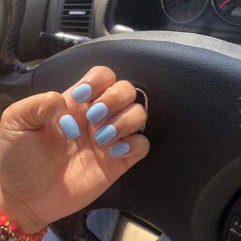 Hollywood Nails - Nail Technicians Near Me - Fairfax, Virginia