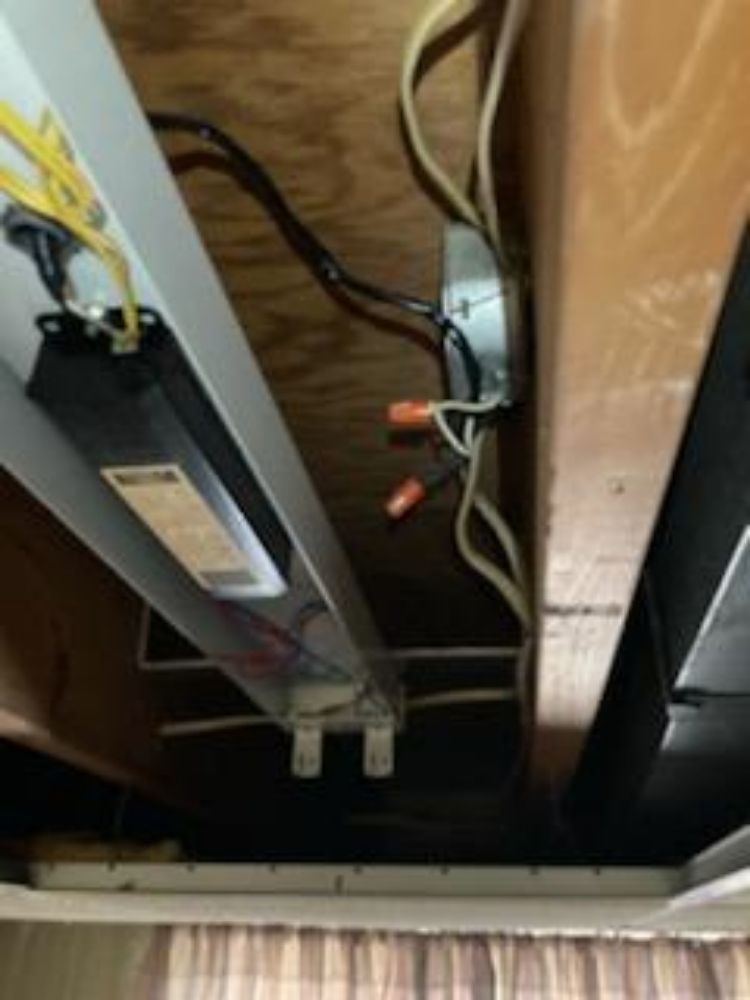 Slide of E&J Electric Plus