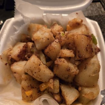 Boomber Bagel - Home fries - Bagels Near Me - Lyndhurst, New Jersey
