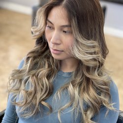 Lyly Hair Salon