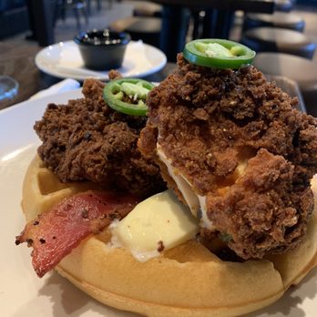 Thirsty Lion - Chandler - Brunch fried Chicken & Waffle - American Near Me - Chandler, Arizona Thirsty Lion - Chandler - Brunch fried Chicken & Waffle - American Near Me - Chandler, Arizona