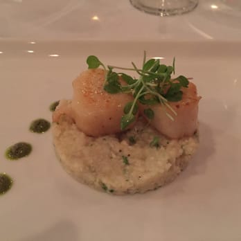 Edge by Chef Dustin Allen - Seared scallops - New American Near Me - Peoria Heights, Illinois