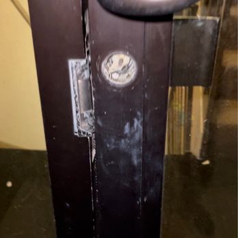 New Colonies - Broken lock, literally any one can just walk in from and back door entrance - Hotels Near Me - Steger, Illinois New Colonies - Broken lock, literally any one can just walk in from and back door entrance - Hotels Near Me - Steger, Illinois