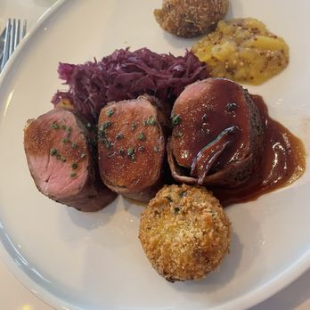 360 Restaurant - Pork loin - Canadian (New) Near Me - Toronto, Ontario 360 Restaurant - Pork loin - Canadian (New) Near Me - Toronto, Ontario