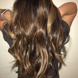 Salon Capri