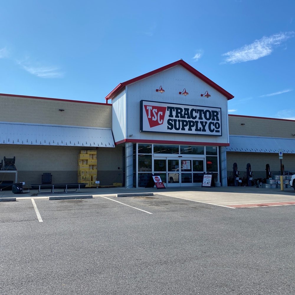 Tractor Supply - Livestock Feed & Supply Near Me - Berkeley Springs, West Virginia Tractor Supply - Livestock Feed & Supply Near Me - Berkeley Springs, West Virginia