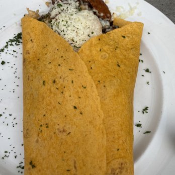Luna Maya - Burrito con Rajas - Mexican Near Me - Norfolk, Virginia