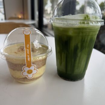 Cafe The Scoop - Banana pudding and Ice banana matcha - Cafes Near Me - Long Beach, California Cafe The Scoop - Banana pudding and Ice banana matcha - Cafes Near Me - Long Beach, California