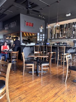 Volare Wine & Bistro by null