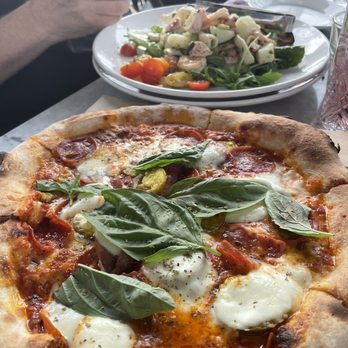 Lynora's Italian Restaurant - Pizza Near Me - Boca Raton, Florida Lynora's Italian Restaurant - Pizza Near Me - Boca Raton, Florida