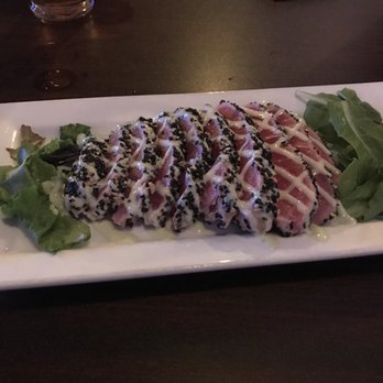 Old School Bar & Grill - Ahi tuna with a Wasabi/cucumber aoli - Bars Near Me - Windham, New Hampshire
