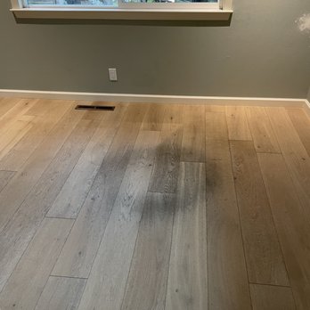 Model Hardwood Floors - Damaged floor. - Flooring Near Me Model Hardwood Floors - Damaged floor. - Flooring Near Me