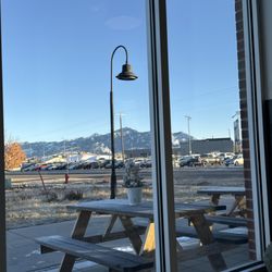 Ollies Deli & Dawgs - Great view of Bridgers.