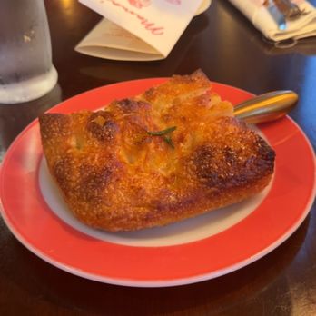 Mama’s on Main - Bread with whipped ricotta cheese - Wine Bars Near Me - Covington, Kentucky