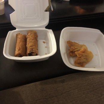 Thu Thu Sandwich - Fried egg rolls and fried wontons with cream cheese filling - Vietnamese Near Me - Houston, Texas Thu Thu Sandwich - Fried egg rolls and fried wontons with cream cheese filling - Vietnamese Near Me - Houston, Texas