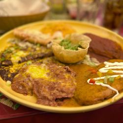 El Cholo - A Taste Of History (1996) Cheese Enchilada, Rolled Beef Taco, Chile Relleno And Pork Tamale, Spanish Rice and Refried Beans
