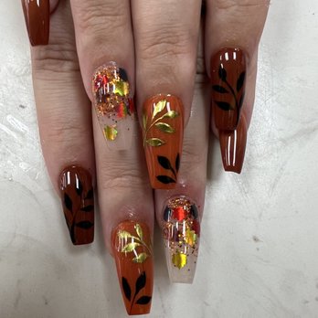 Lavish Nails - Acrylic Nails - Nail Salons Near Me - San Antonio, Texas