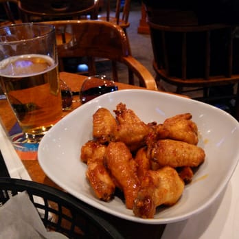 Fox'n Hounds Pub - Happy hour - wings ($4.50) and beer ($4.50) - Pubs Near Me - Kamloops, British Columbia Fox'n Hounds Pub - Happy hour - wings ($4.50) and beer ($4.50) - Pubs Near Me - Kamloops, British Columbia