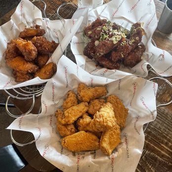 bb.q Chicken South Arlington - Honey Garlic Wings Golden Original Wings Gangnam Style Wings - Korean Near Me - Arlington, Texas
