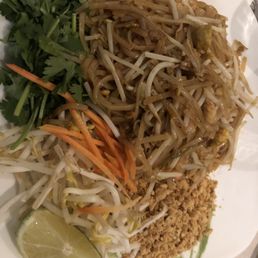 chicken pad thai chicken pad thai